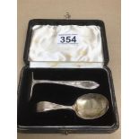A HALLMARKED SILVER BOXED CHRISTENING SET BY ARTHUR PRICE AND CO, 48G £15 P/P
