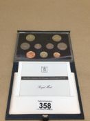 A CASED ROYAL MINT PROOF COIN COLLECTION 1989 £15 P/P