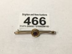 AN EDWARDIAN 9CT GOLD GARNET BAR BROOCH, BASE METAL PIN, UK P&P £15