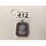 A 375 MARKED GOLD CAMEO PENDANT, UK P&P £15