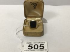 A GENTS 9CT STONE SET SIGNET RING A/F APPROX SIZE N, UK P&P £15