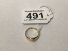 AN 18CT GOLD GYPSY RING SET WITH A DIAMOND SIZE O, UK P&P £15