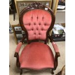 A FRENCH LOUIS STYLE REPRODUCTION BUTTON BACK IN PINK DRAYON ARMCHAIR