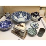 A COLLECTION OF BLUE AND WHITE CHINA, INCLUDES A CHINESE PORCELAIN BRUSH POT 13CM, GZHEL (RUSSIAN