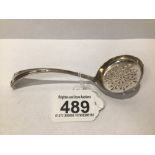 AN EDWARDIAN HALLMARKED SILVER SIFTER SPOON 14CM 35G, UK P&P £15