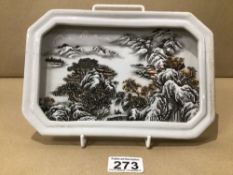 A CHINESE HANDPAINTED SHALLOW DISH 25 X 17CM