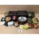 A QUANTITY OF MIXED BOXES, TRINKET, HAND PAINTED, ORIENTAL, PAPER MACHE, AND MORE