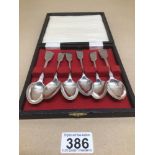 A CASED SET OF SIX VICTORIAN PERIOD HALLMARKED SILVER TEASPOONS 1876 BY CHAWNER AND CO ( GEORGE