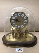 A BRASS 365 DAY MANTLE CLOCK BY KIENINGER AND OBERGFELL GERMANY UNDER GLASS DOME 23CM