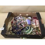 A LARGE BOX OF COSTUME JEWELLERY MAINLY OF NECKLACES (£15 P&P UK)