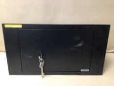 A METAL SAFE WITH KEY FOR FLOOR OR WALL 39 X 13 X 21CM