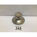 HM SILVER CAPSTAN INKWELL 7.5CM DIAMETER LONDON 1923 LINER BROKEN