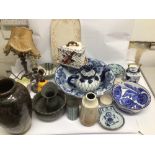 A COLLECTION OF MOSTLY MIXED VINTAGE CERAMICS AND POTTERY WARE FROM VARIOUS COUNTRIES INCLUDING