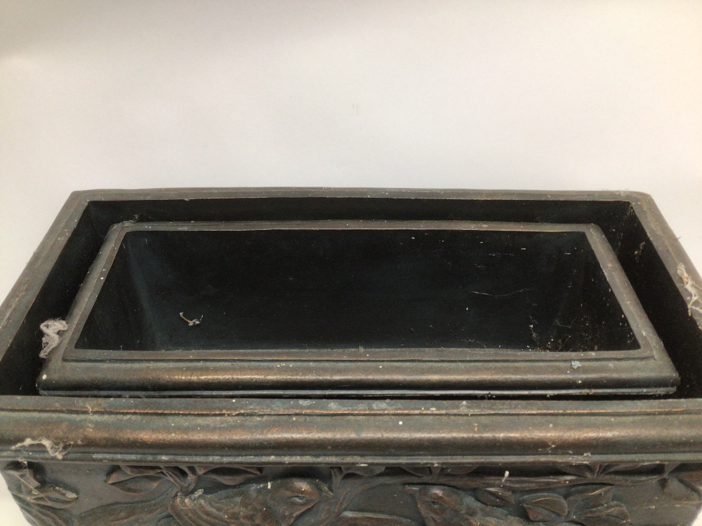 A PAIR OF RECTANGULAR PLANTERS WITH BIRD MOTIF APPROX 34 X 13CM ONE A/F - Image 4 of 4