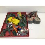 A QUANTITY OF PLASTIC MILITARY TOYS OF MAINLY VEHICLES AND ARMY MEN