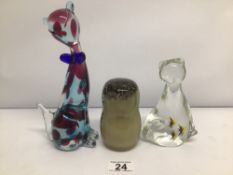 A SET OF THREE GLASS PAPERWEIGHTS IN THE FORM OF ANIMALS WITH ONE MARKED WEDGWOOD TALLEST APPROX