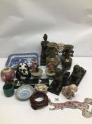 A MIXED COLLECTION OF MAINLY CHINESE AND CERAMICS, WITH SOME INCLUDING CHARACTERS TO THE BASE AND