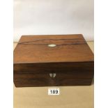 A VINTAGE ROSEWOOD BOX WITH DETAILED MOTHER IN PEARL COMES WITH LOCKABLE KEY, 27 X 20 X 12CM