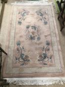 A VINTAGE CHINESE STYLE WOOL RUG 160 X 91CM