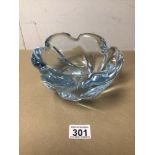 A BLUE GLASS ORREFORES (21611) BOWL, 20CM IN DIAMETER
