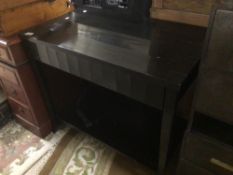 AN EBONISED TABLE WITH DRAWER 87 X 53 X 76CM