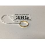 A YELLOW METAL LADIES' WEDDING RING, ENGRAVED 'ROBERT' INSIDE TOTAL WEIGHT IS APPROX 1.42G