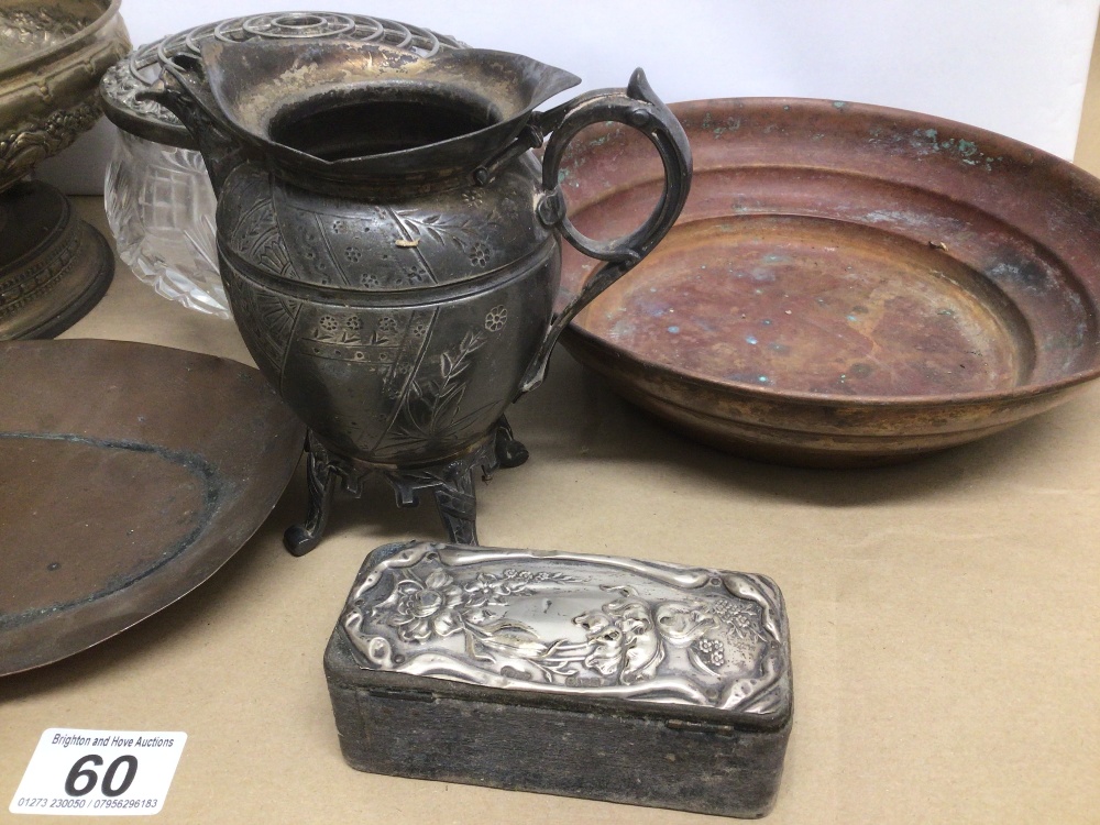 A MIXED COLLECTION OF VINTAGE METALWARE, INCLUDES BRASS, COPPER, AND SILVER PLATE - Image 3 of 7