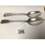 A PAIR OF GEORGIAN HALLMARKED SILVER TABLESPOONS, 22.5CM, DATED 1814, LONDON TOTAL WEIGHT IS