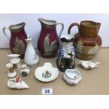 A COLLECTION OF VINTAGE POTTERY AND PORCELAIN WARE, INCLUDES DOULTON, LAMBETH AND MORE