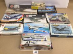A VINTAGE COLLECTION OF BOXED 1/72 MODEL TOY KITS (CONTENTS UNCHECKED) INCLUDES TWO AIRFIX AIRCRAFTS
