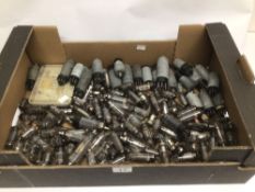 A LARGE COLLECTION OF VINTAGE VALVES (UNCHECKED) INCLUDES MAZDA, TUNGSRAM, MULLARD AND MORE