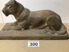 A STONE CARVED SCULPTURE OF A SEATED LIONESS, 27CM IN HEIGHT