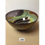 A VINTAGE SWEDISH GLASS ART MELTING POT GLASS WORKS BOWL, PART OF THE ISOS COLLECTION, 26CM IN