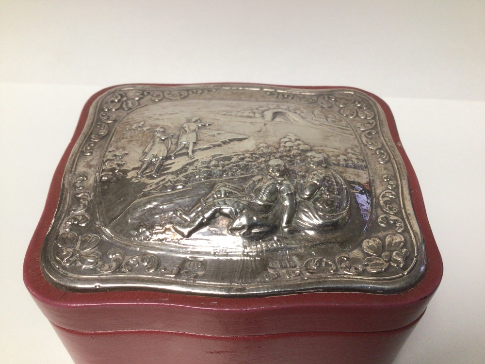 A LEATHER BOUND JEWELLERY BOX W/ HM SILVER PANEL TO LID LONDON 1987 - Image 2 of 4
