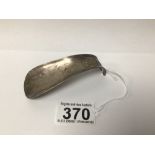 A SILVER SHOE HORN, STAMPED STERLING TOTAL WEIGHT IS APPROX 30G