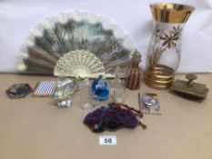 A MIXED VINTAGE COLLECTION OF COLLECTABLES, INCLUDES COSTUME JEWELLERY, PAPERWEIGHTS AND MORE