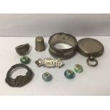 VARIOUS SILVER AND WHITE METAL JEWELLERY ITEMS, 7.3G