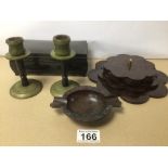 A COLLECTION OF MIXED BAKELITE, INCLUDES A PAIR OF CANDLESTICKS, A SEAFORTH GRADUATED COASTER SET