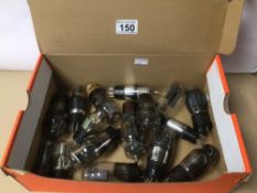 A SMALL COLLECTION OF VINTAGE VALVES (UNCHECKED) INCLUDES OSRAM, MULLARD, BRIMAR, AND MORE