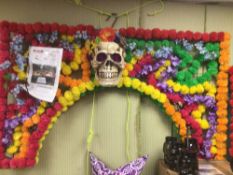 TRELLECE ARCHWAY FLOWER AND SKULL COVER