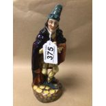 A ROYAL DOULTON FIGURINE ‘THE PIED PIPER’ (HN 2102) A/F 25CM IN HEIGHT