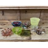SEVEN PIECES OR ART GLASSWARE INCLUDES CLOUDED GLASS