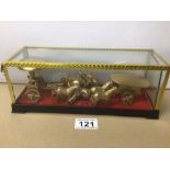A CHINESE HORSE CHARIOT AND CARRIAGE PLASTIC MODELS IN GLASS DISPLAY CASE A/F 27CM X 10CM X 10CM