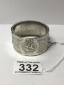 A VICTORIAN WHITE METAL BRACELET, HINGE REPAIRED, 35G