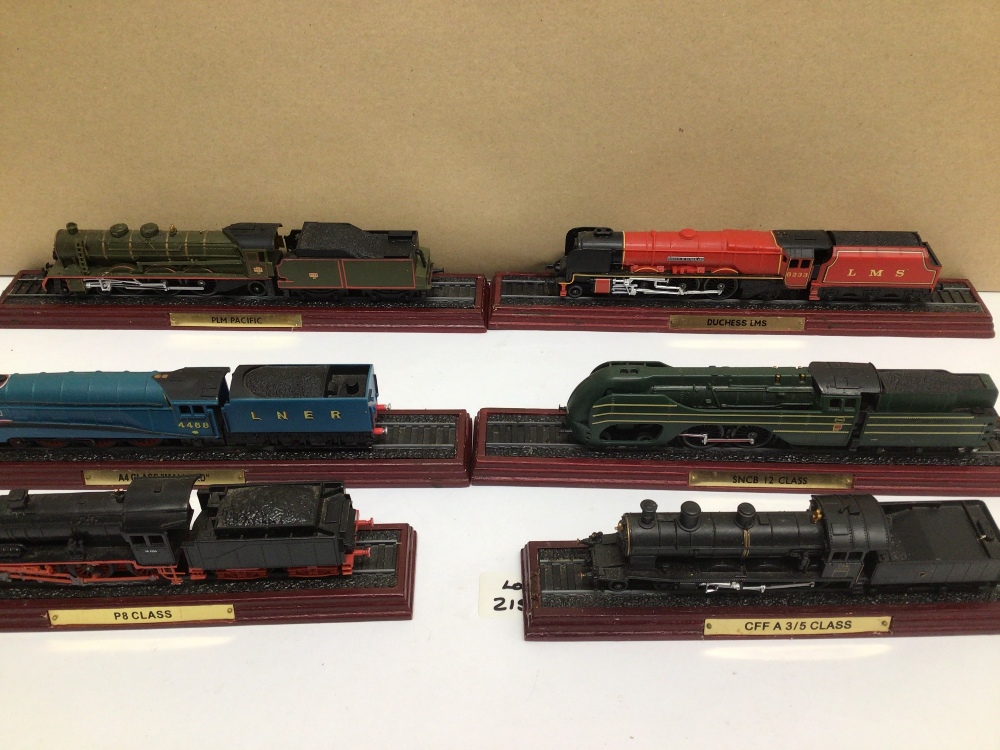 A COLLECTION OF SEVEN STATIC MODEL LOCOMOTIVE TRAINS, MALLARD, DUCHESS, AND PACIFIC - Image 6 of 6