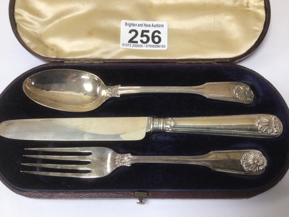 A CASED VICTORIAN HALLMARKED SILVER THREE-PIECE CHRISTENING SET 1866 BY FREDERICK BRASTED, 116 - Image 2 of 3