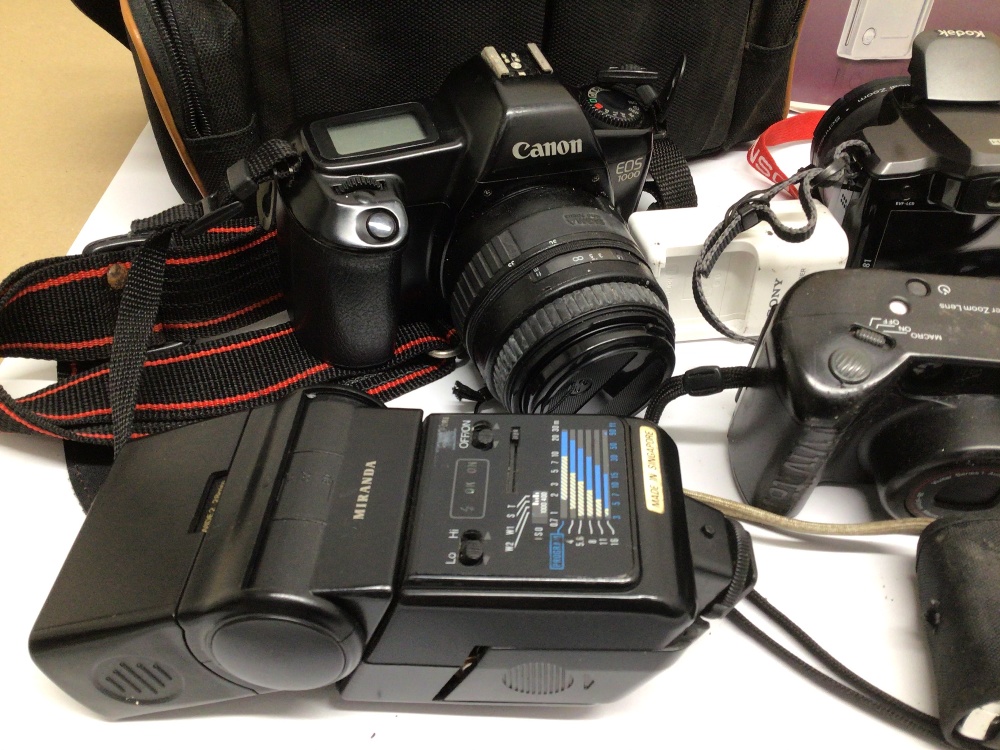 A COLLECTION OF UNTESTED CAMERAS, SOME CASED, INCLUDES CANON (EOS 1000), SONY (DSC-W55), KODAK ( - Image 2 of 4