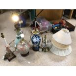 FIVE VINTAGE TABLE LAMPS, CERAMIC AND GLASS