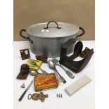 A MIXED LOT OF COLLECTABLES AND A COOKING POT, INCLUDES TWO VINTAGE EMPTY TOBACCO TINS, A CAST