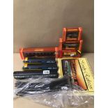 MIXED HORNBY TRAIN ITEMS, TWO INTERCITY 125 WITH A CARRIAGE ALSO BOXED (R-474, R-719, R-227, AND